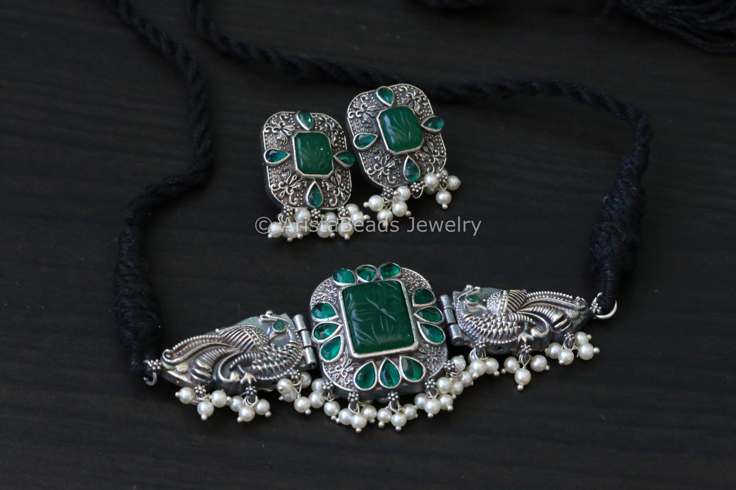 Silver Look Green Choker Set