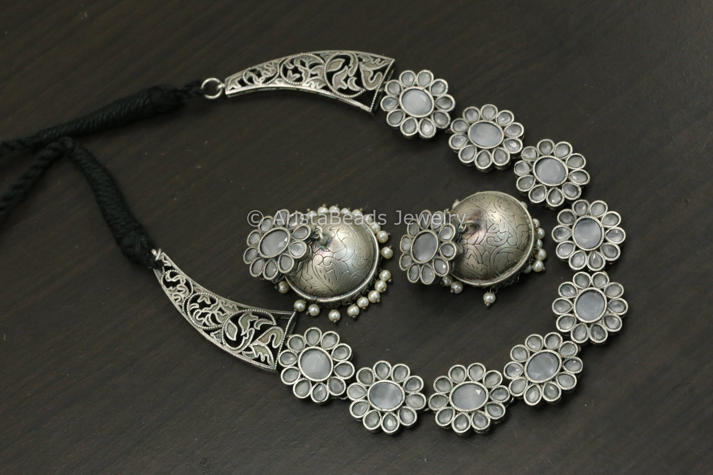 Gray AD Hasli Necklace Set