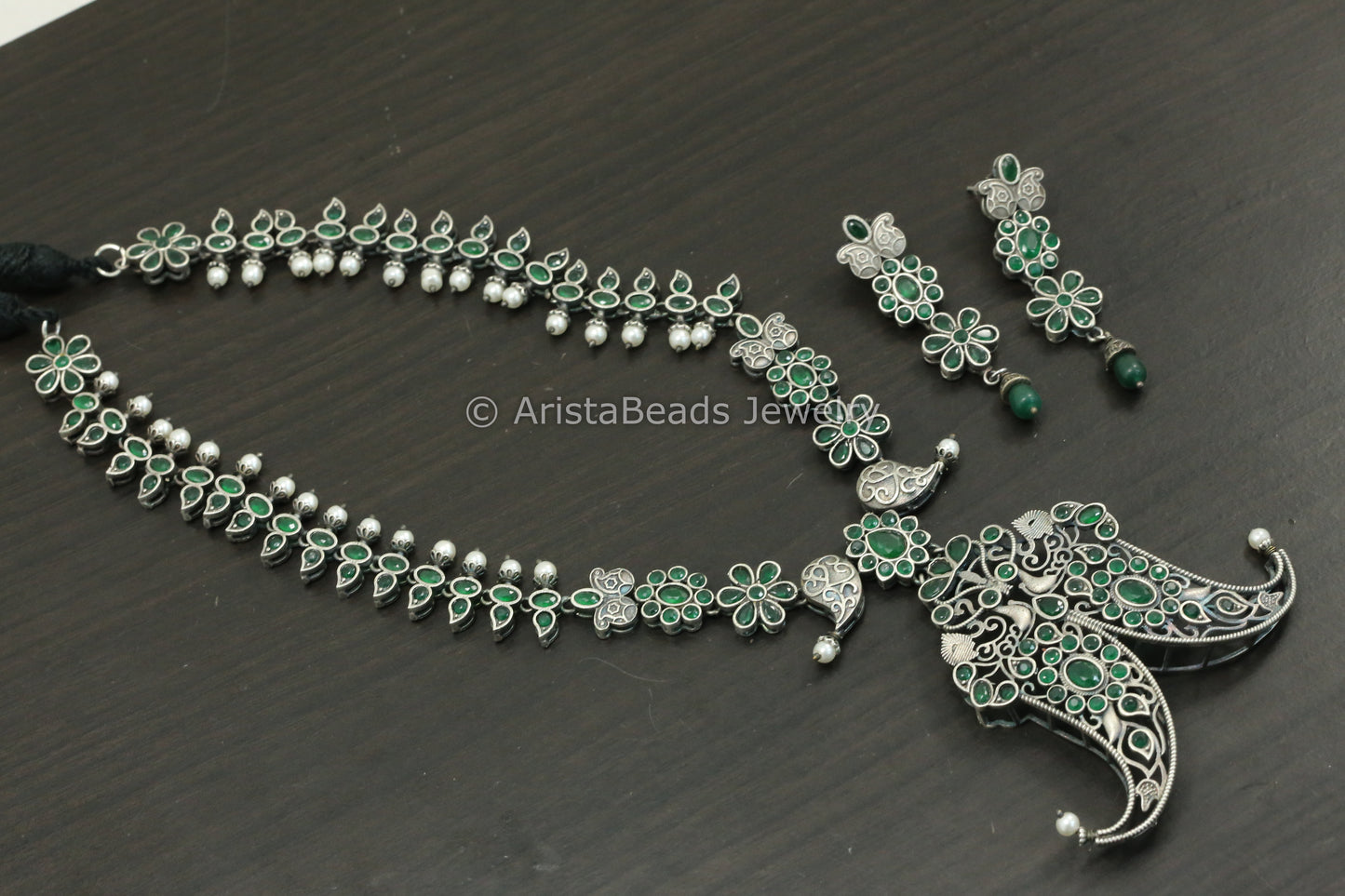 Green AD Puligoru Claw Necklace Set