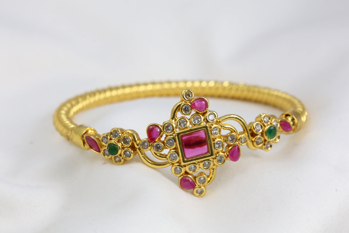 Delicate Kemp Bangle Bracelet