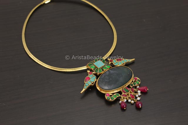 Jadau Kundan Pendant Hasli Necklace - Moss Agate Cab