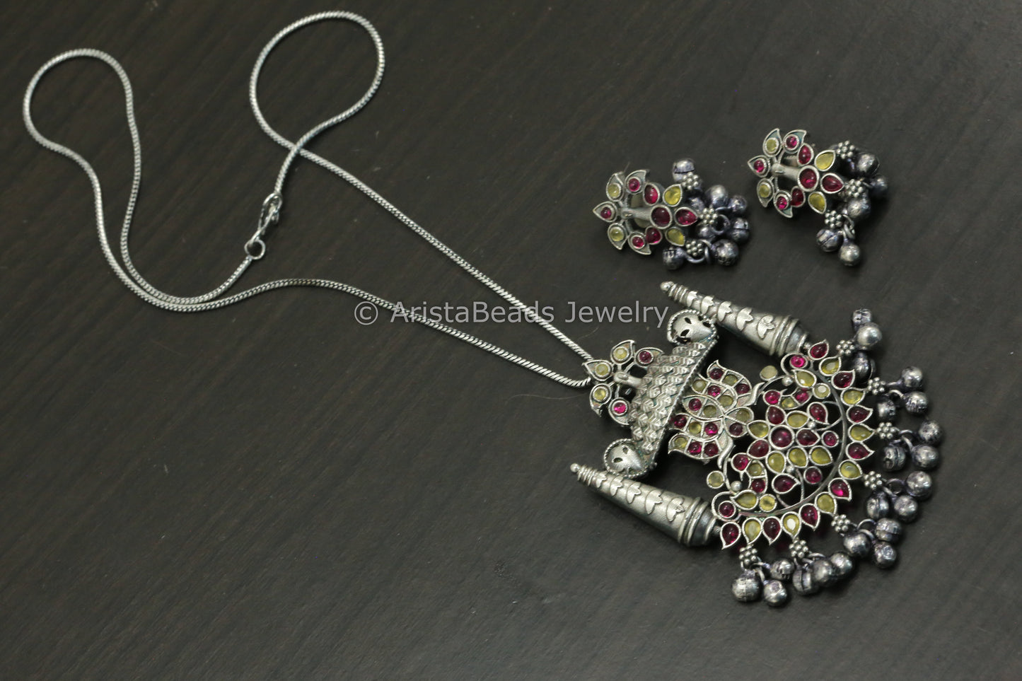 Dainty Kemp Stone Pendant Set- Yellow Red