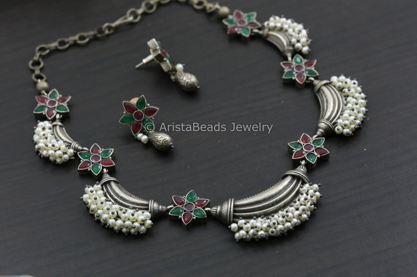 Ruby Green Pearl Necklace Set