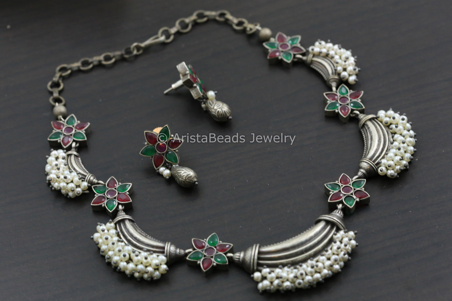 Ruby Green Pearl Necklace Set