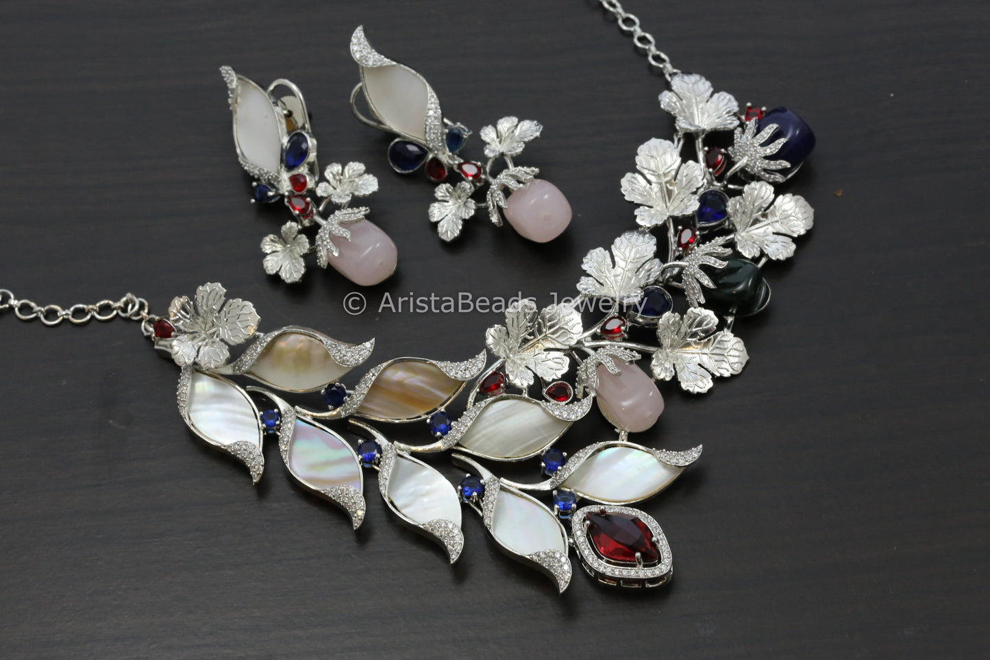 Contemporary Mother Of Pearl Necklace Set