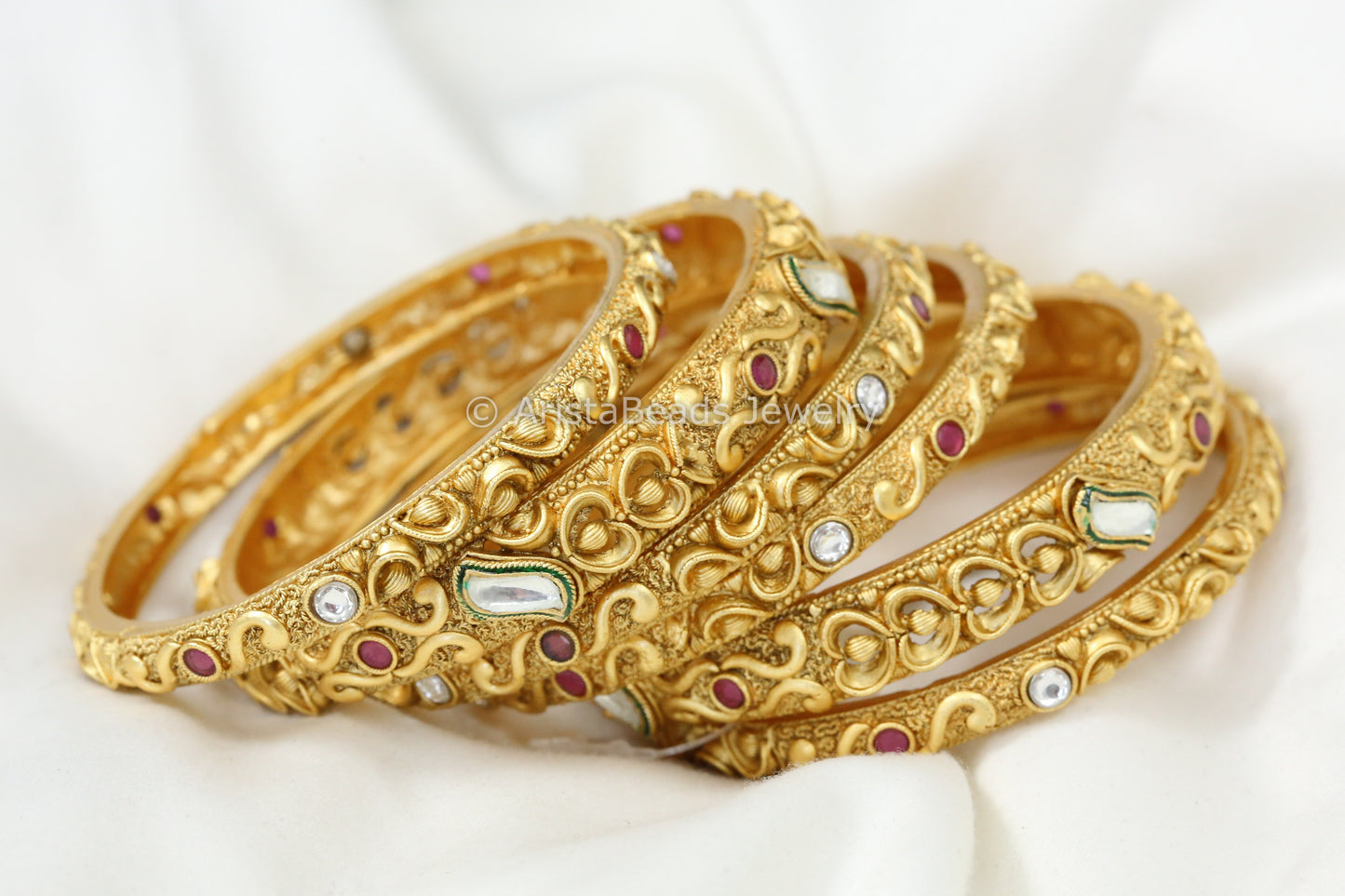 Matt Gold Kundan Bangle Set (2.6)
