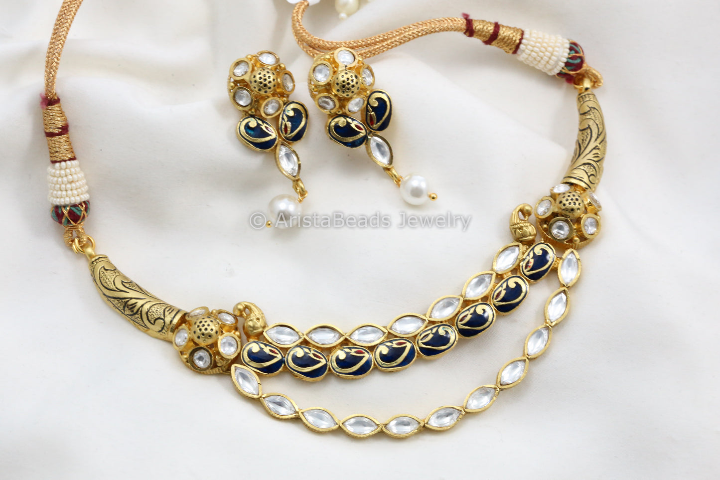 Dainty Kundan Enamel Hasli Necklace Set