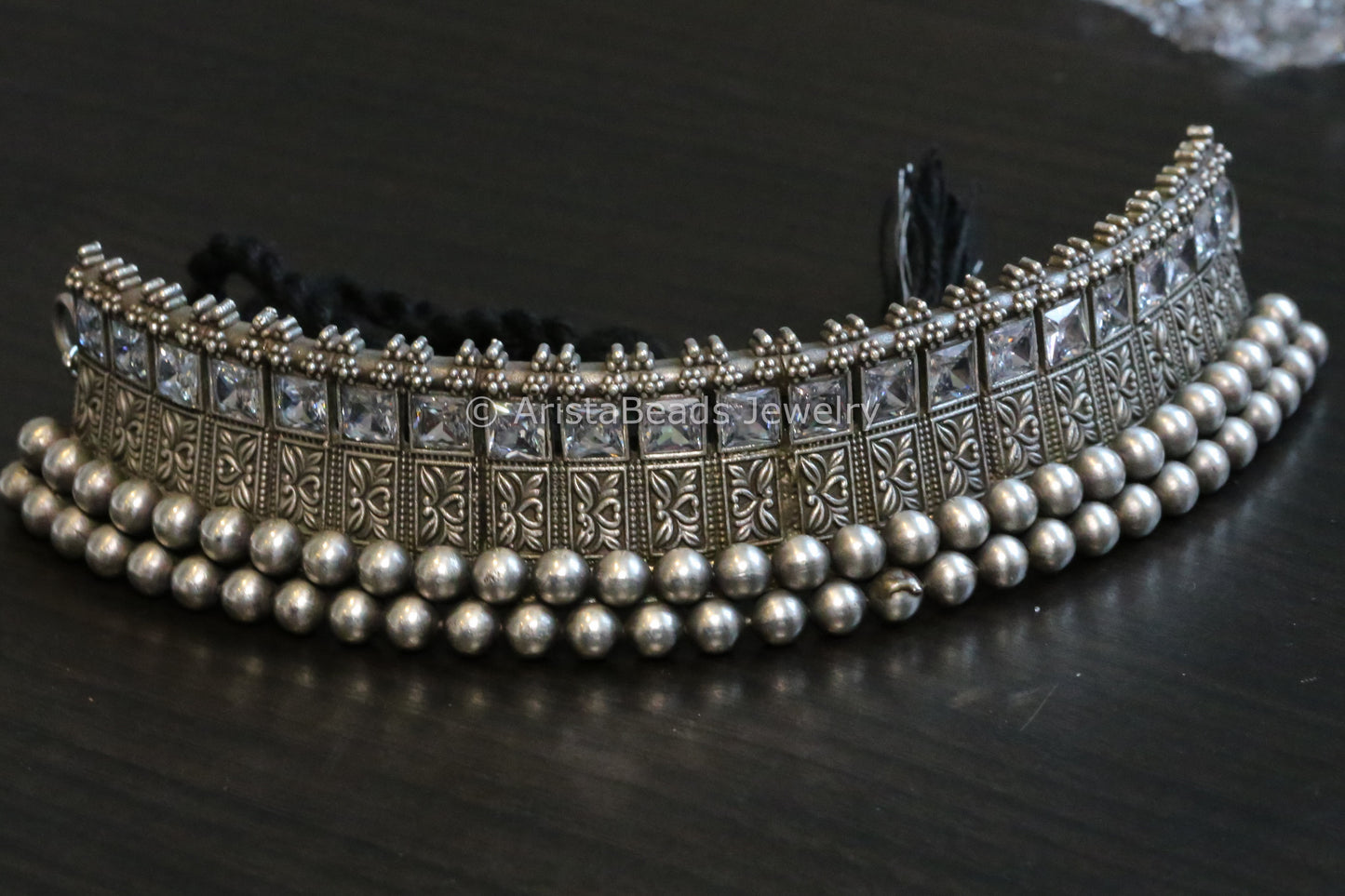 Clear Tussi Necklace