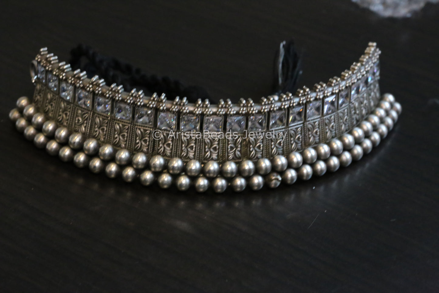 Clear Tussi Necklace