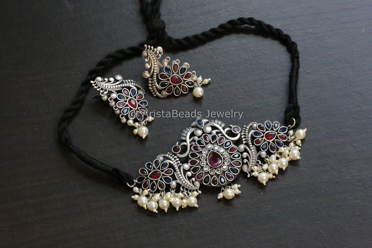 Blue Red Choker Set