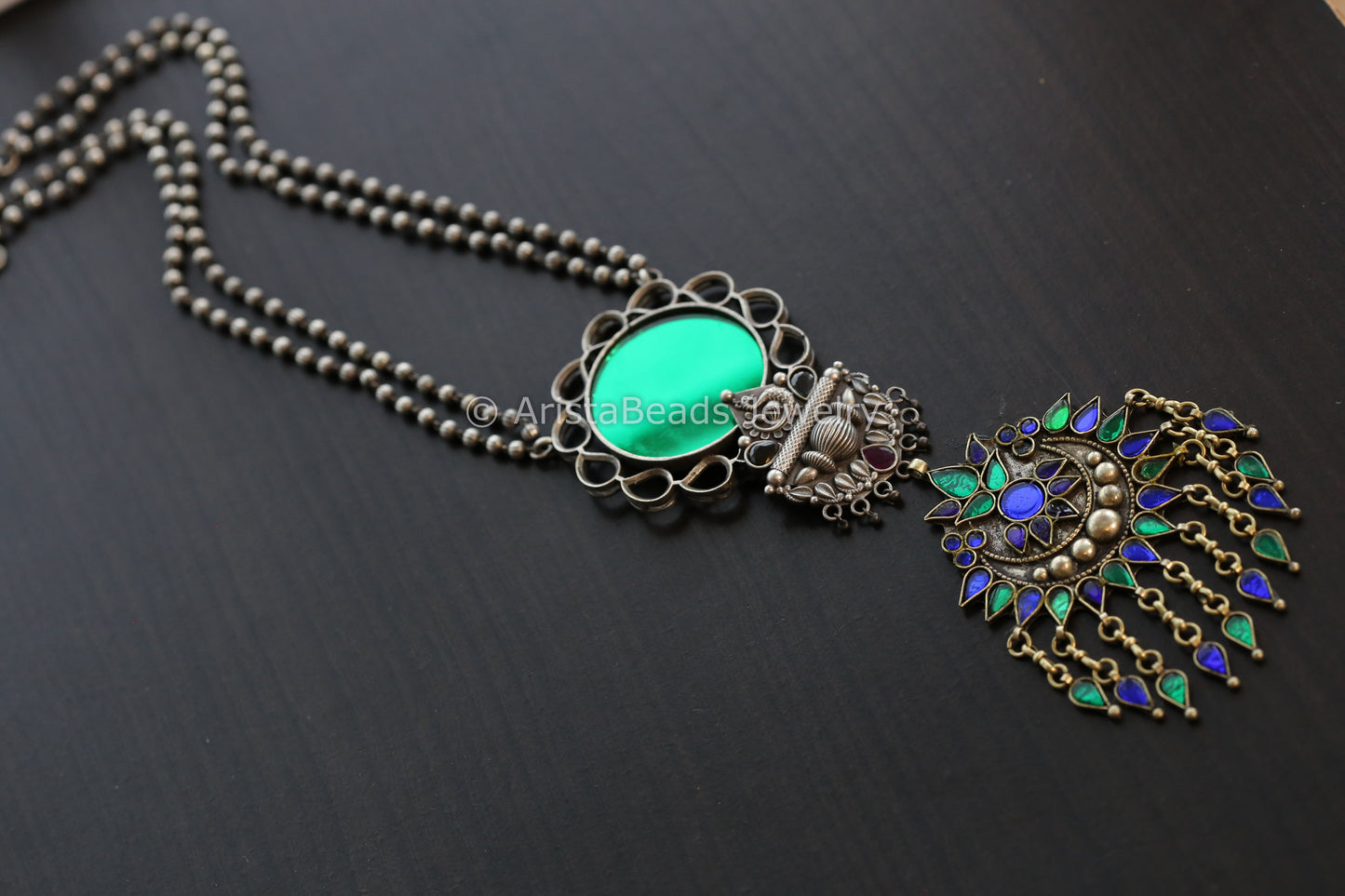 Green Glass Pendant Necklace
