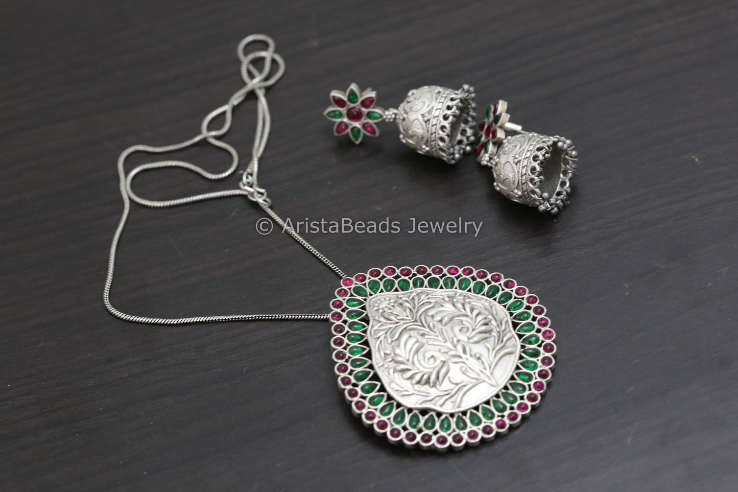 Silver Look Alike Necklace Set - Green Ruby