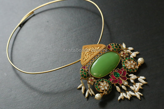 Green Jade Cab & Jadau Hasli Necklace (Adjustable)