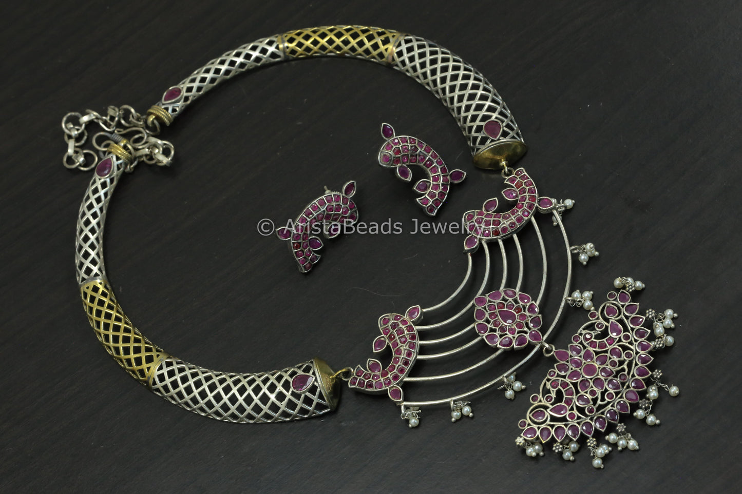 Dual Tone Hasli Necklace Set - Ruby
