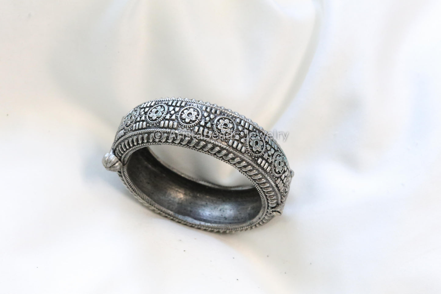Silver Look Bangle ( Single)- Openable