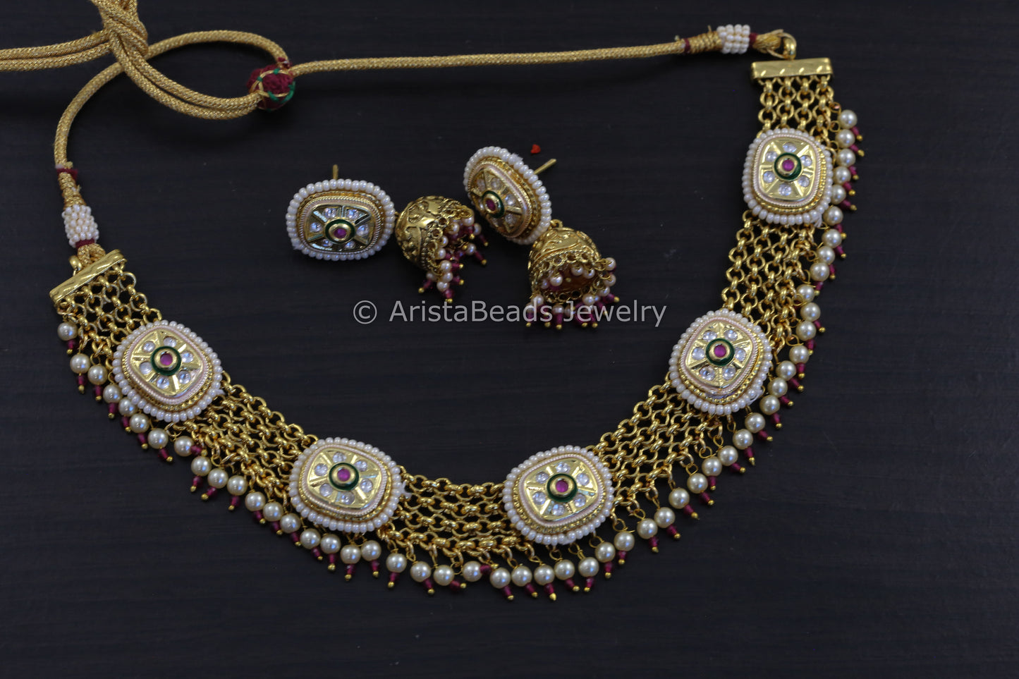 Antique Gold Kundan Necklace Set