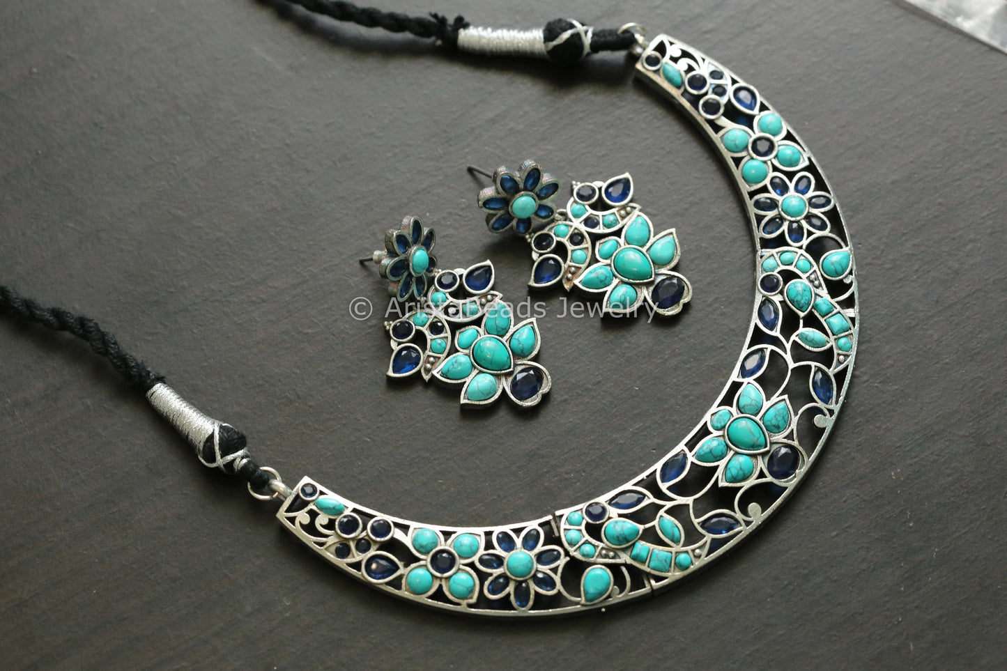Handmade Oxidized Hasli Necklace - Turquoise Blue