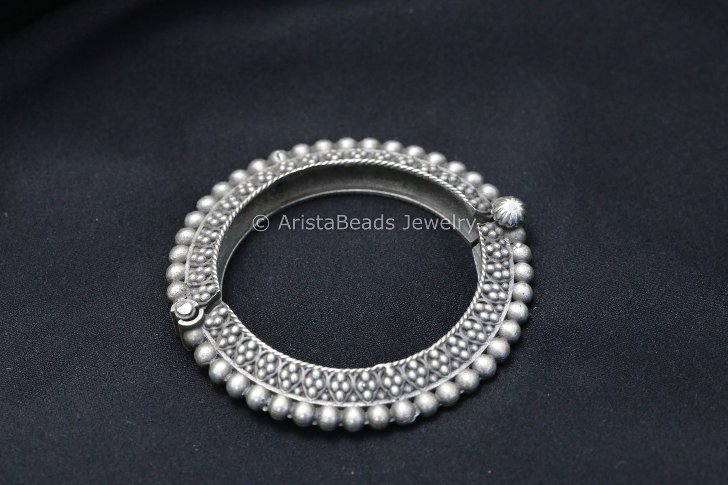 Silver Look Pacheli Bangle(Screw System)