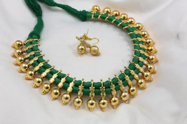 Gold Finish Thread Necklace - Green