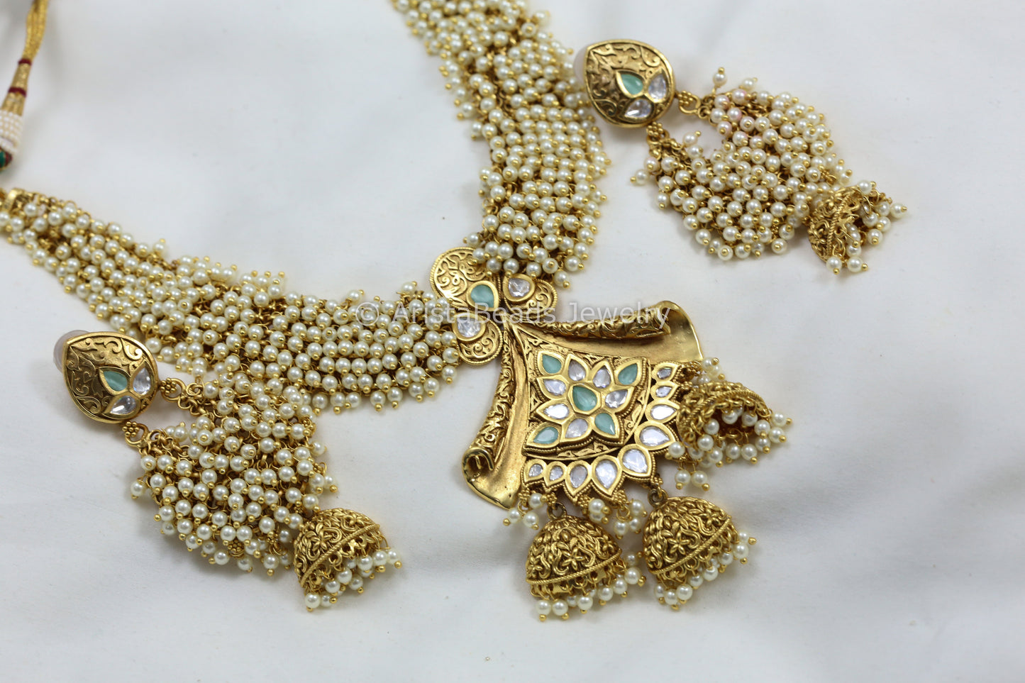 Kundan & Pearl Guttapusalu Necklace Set - Mint