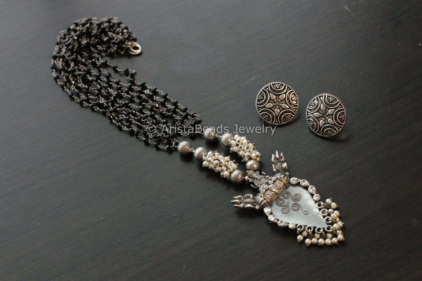 Black beaded Necklace Set