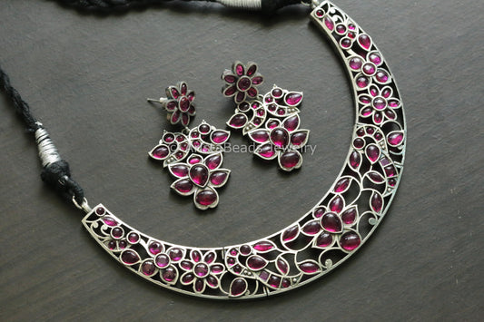 Handmade Oxidized Hasli Necklace - Ruby