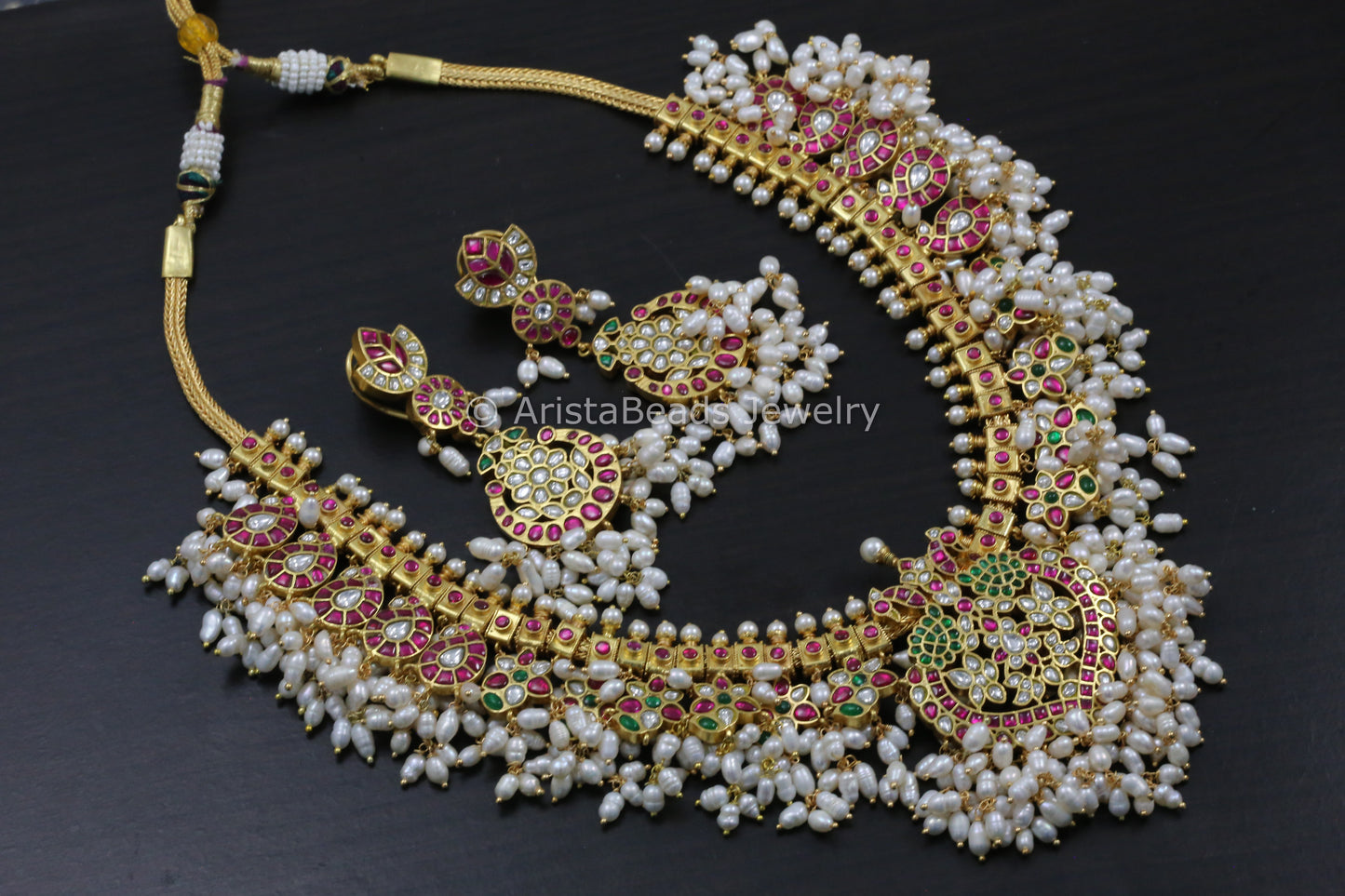 Jadau Kundan Real Pearls Guttapusalu Set