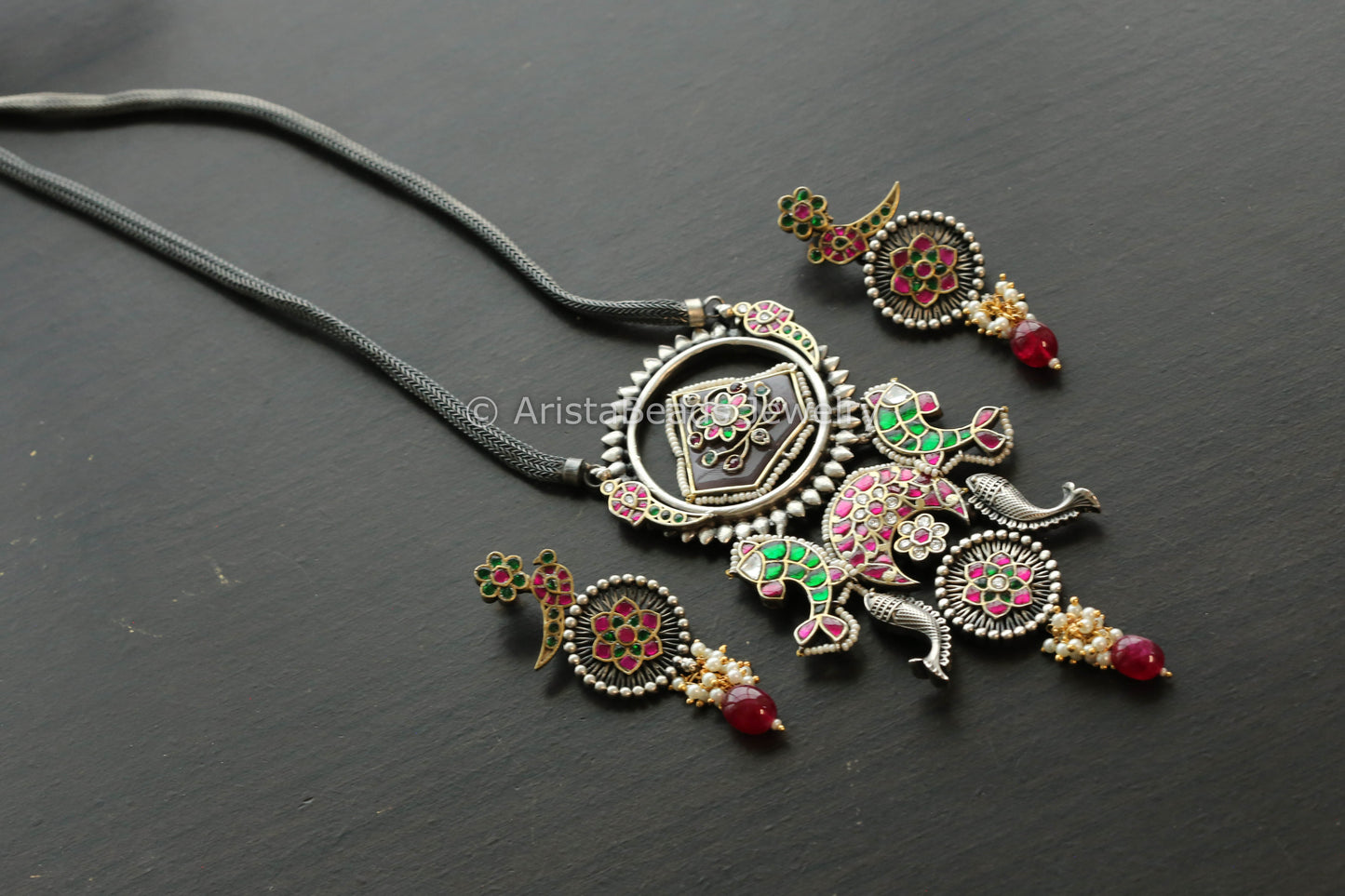 Real Silver Look Alike Pachi Kundan Necklace Set -Gray