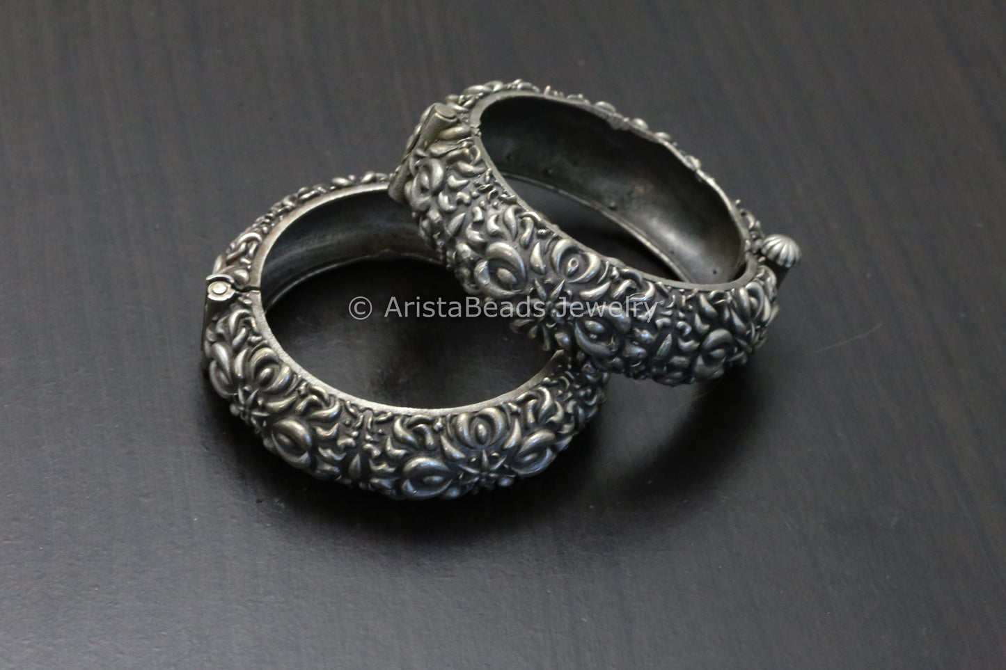 Silver Look Bangle(Screw System)