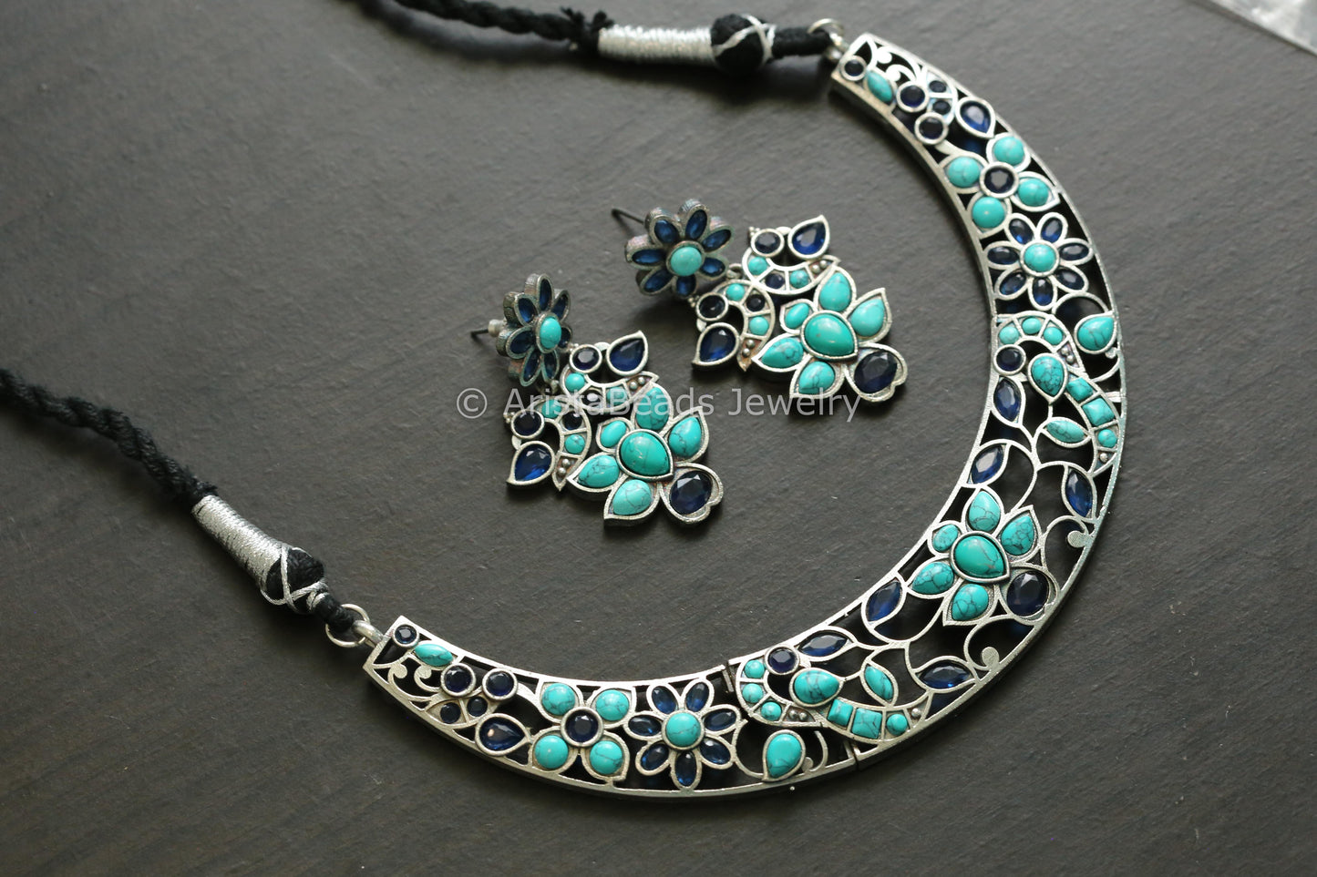 Handmade Oxidized Hasli Necklace - Turquoise Blue