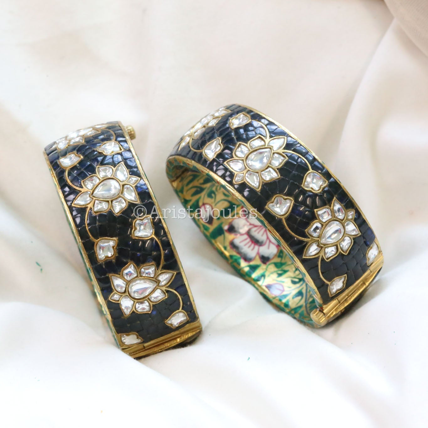 Aayat Takkar Jadau Kundan Bangle - Dark Blue