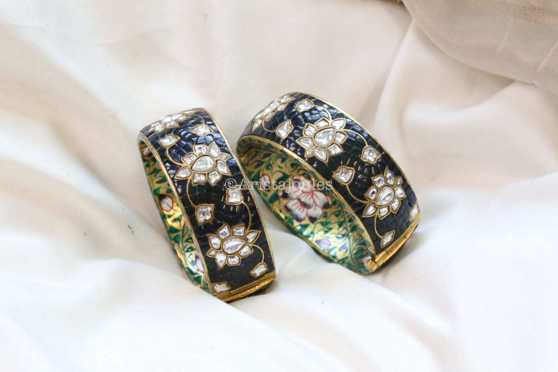 Aayat Takkar Jadau Kundan Bangle - Dark Blue