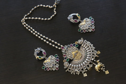 Dual Tone Nandi Necklace Set - Multi