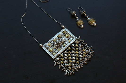 Silver Look Alike Dual Tone Necklace Set - Style 1