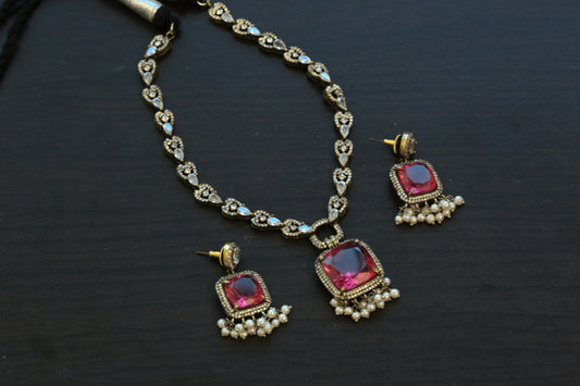 Victorian CZ And Hydo Stone Necklace Set - Pink
