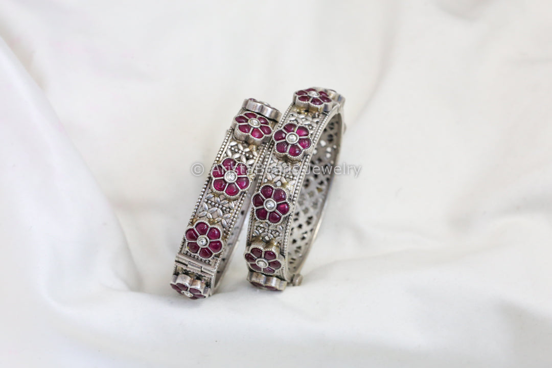 Pacheli Silver Look Kundan Bangle Set (2.6 Openable)