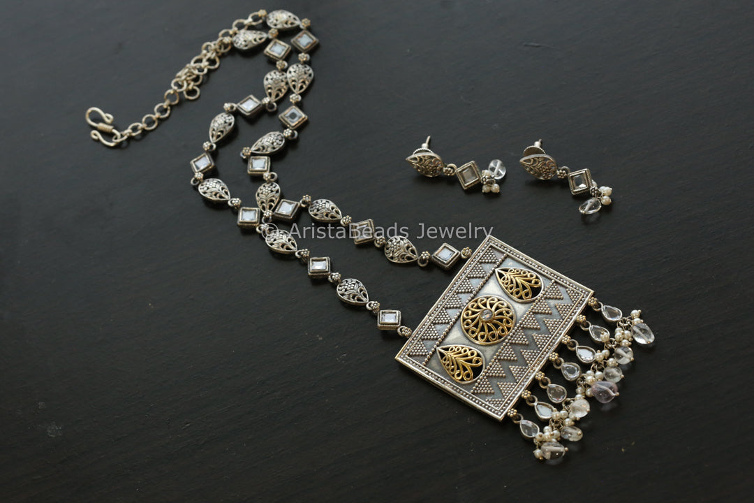 Suhana Dual Tone Necklace Set - Clear