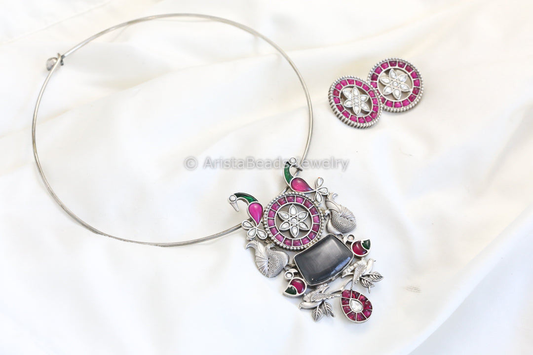 Silver Finish Jadau Look Hasli Set - Gray