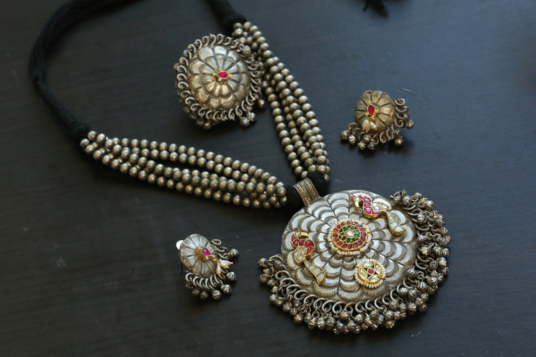 Oxidized Kundan Fusion Necklace Set