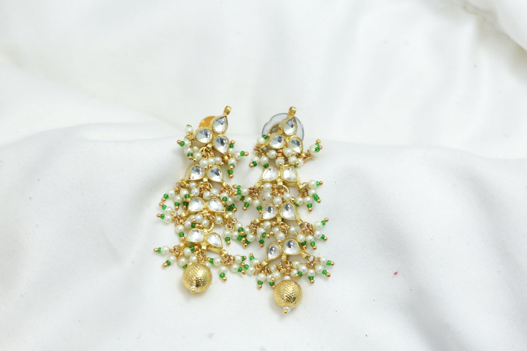 Dainty Pachi Kundan Earrings - Clear
