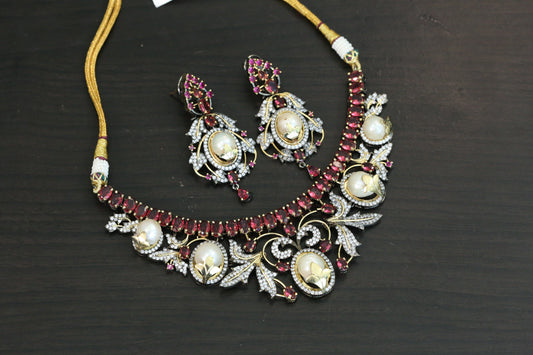 Victorian Barouqe Pearls Brick Red Necklace Set