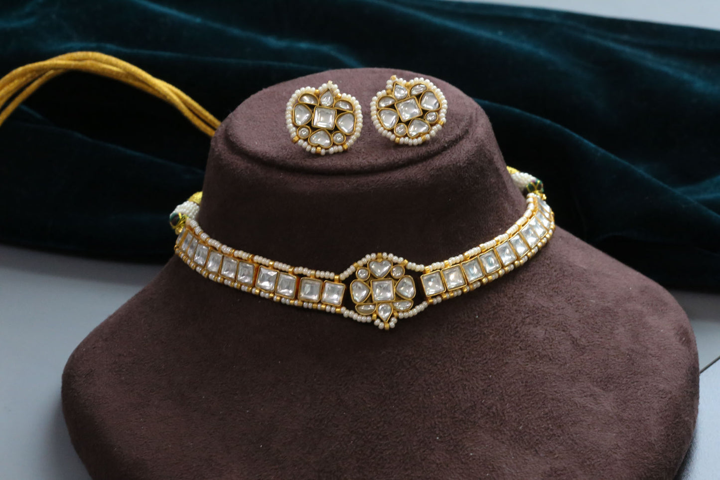 Anupma Jadau Kundan Choker Set