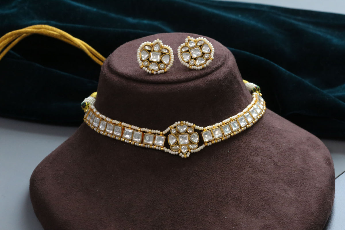 Anupma Jadau Kundan Choker Set