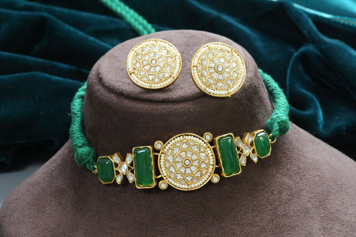 Zehra Jadau Kundan Choker Set