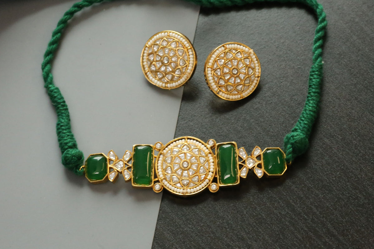 Zehra Jadau Kundan Choker Set