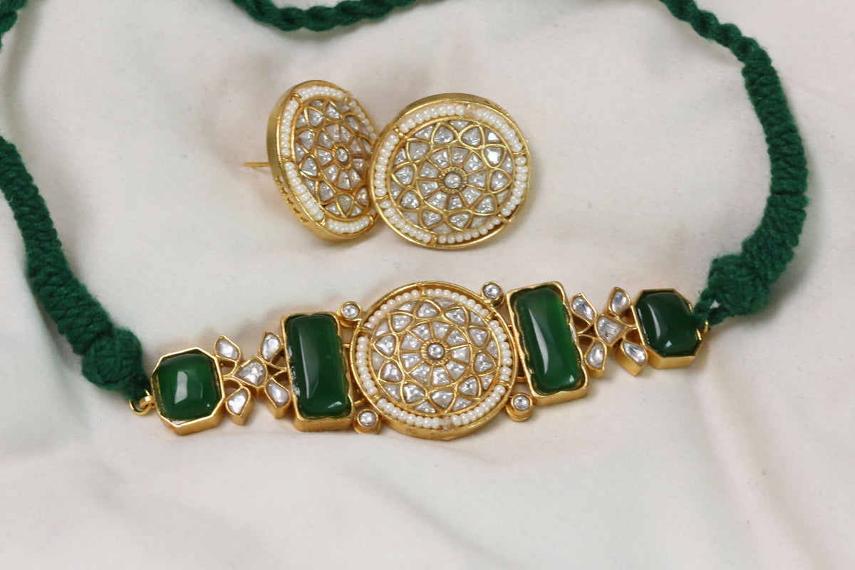 Zehra Jadau Kundan Choker Set