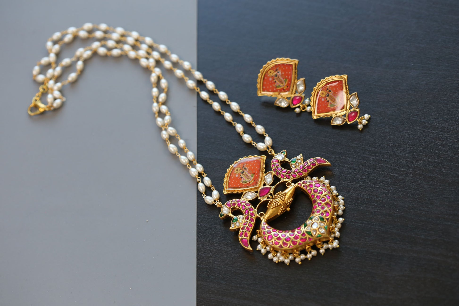 Srinathji Jadau Kundan Pendant Set