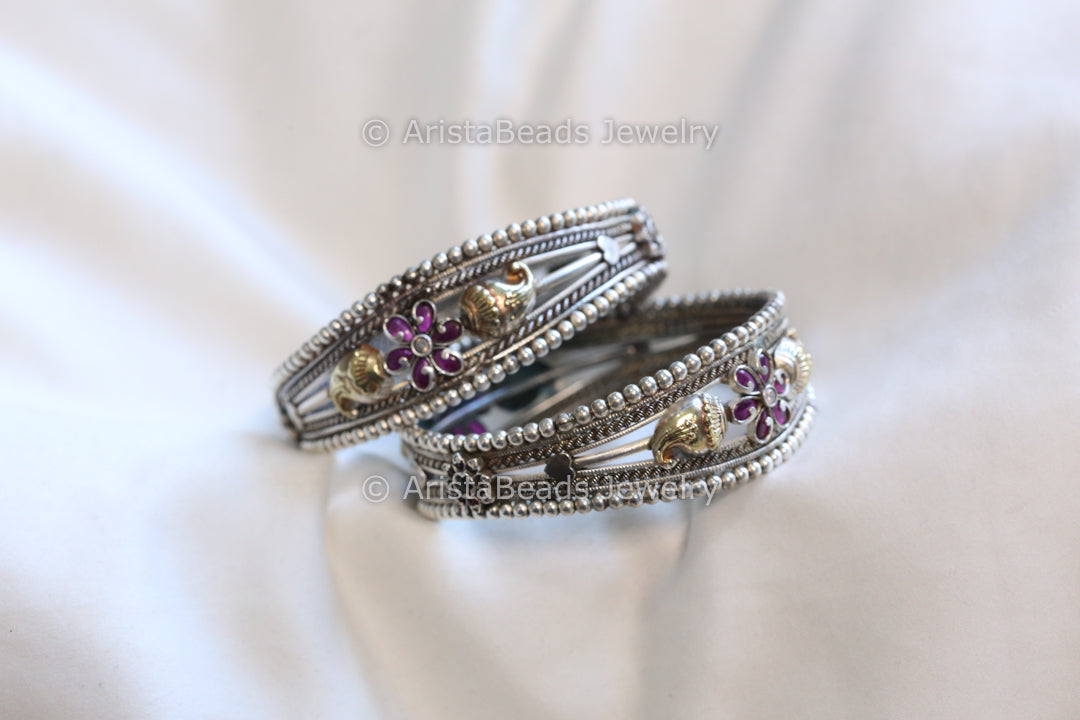Next To Real Silver Kemp Bangles (2.4)