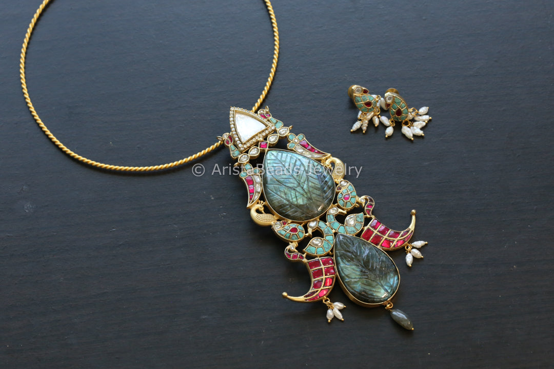 Next To Real Labradorite Pendant In Mala/ Hasli