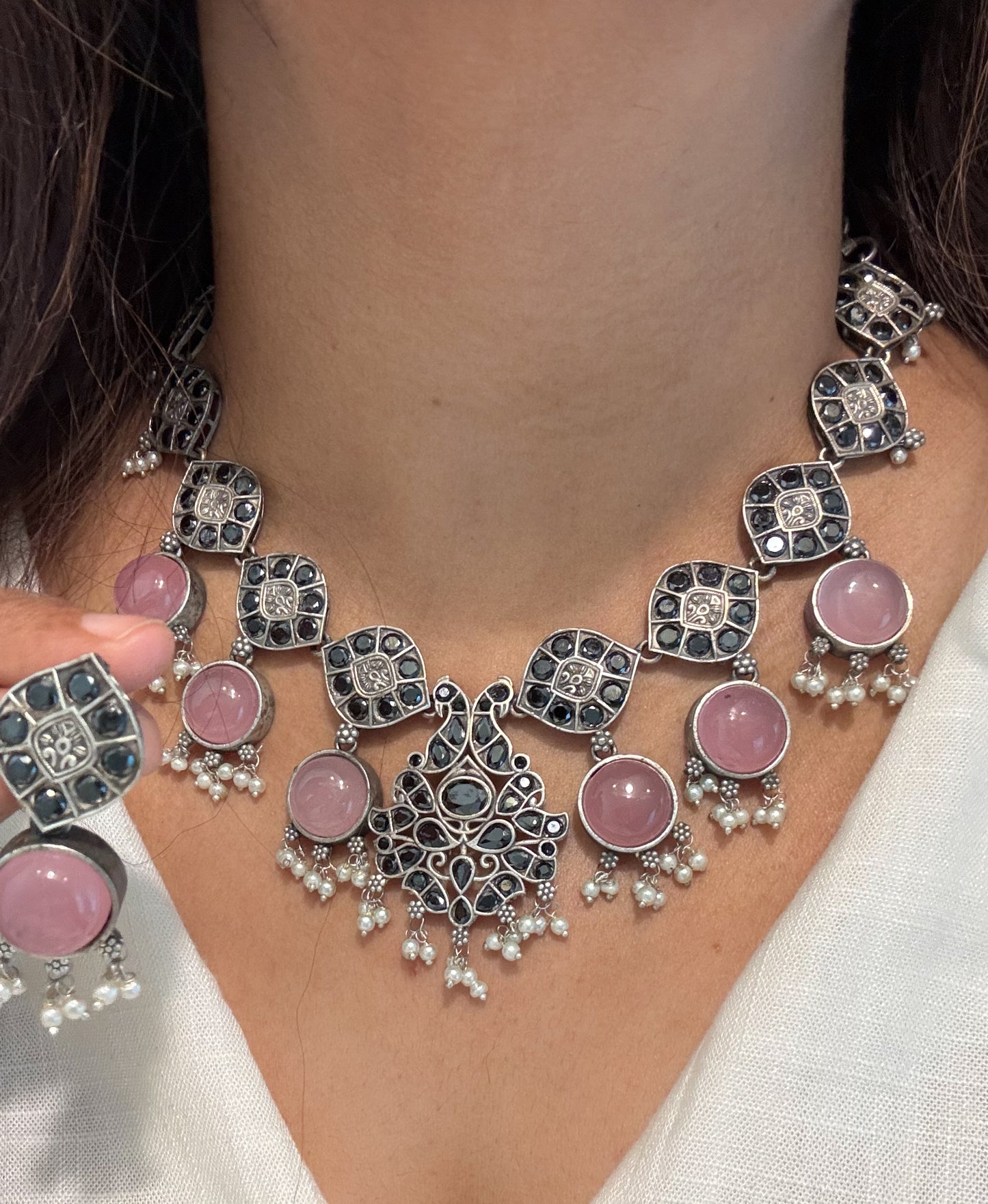 Gulabo Silver Tone Necklace Set